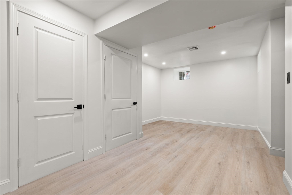 21 Greystone Rd # 2