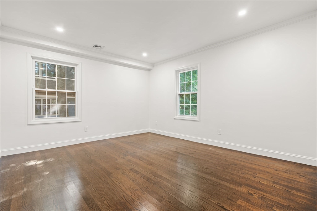 21 Greystone Rd # 2