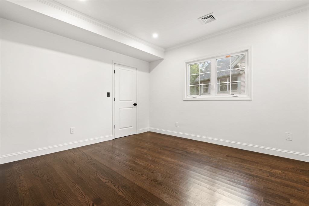 21 Greystone Rd # 2