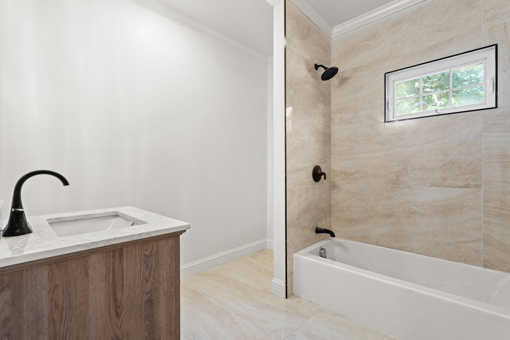 21 Greystone Rd # 2