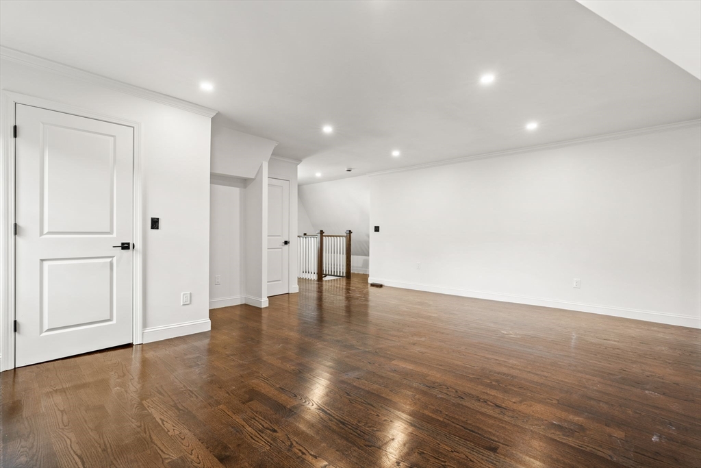 21 Greystone Rd # 2