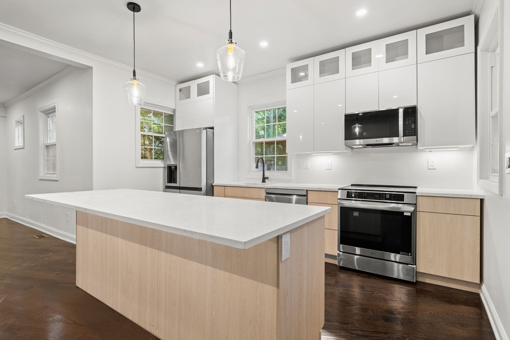 21 Greystone Rd # 2