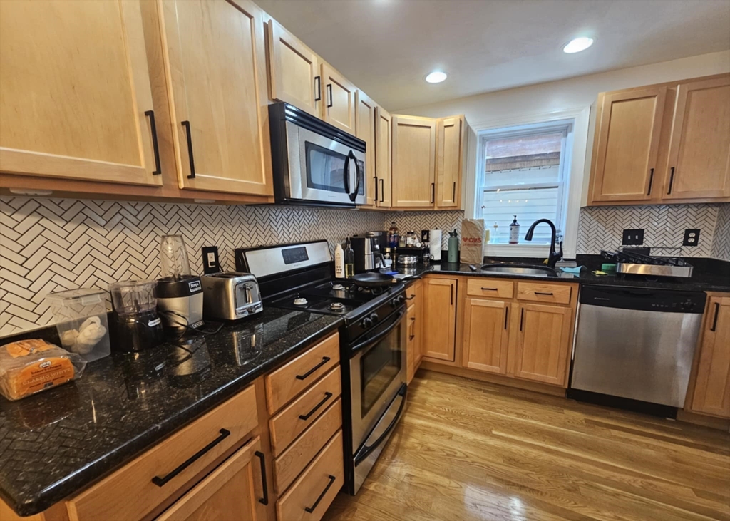 26 Holden St # 1