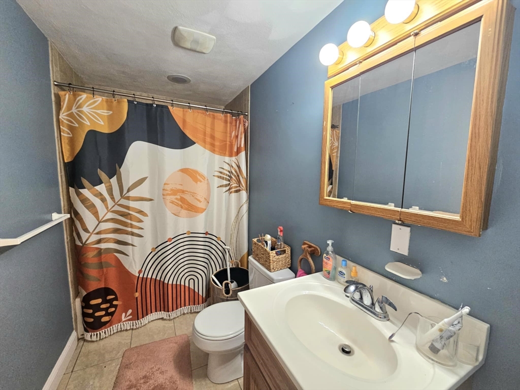 26 Holden St # 1