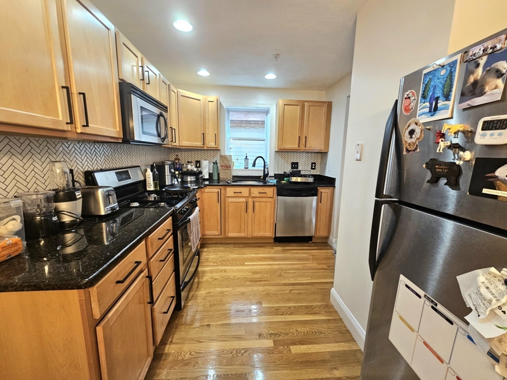 26 Holden St # 1