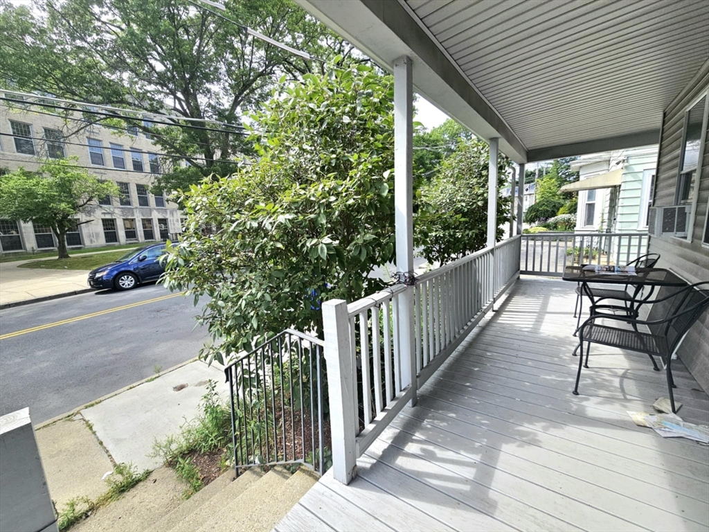 26 Holden St # 1