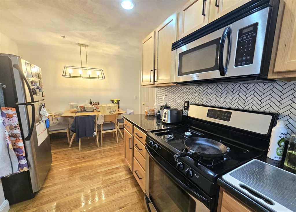 26 Holden St # 1