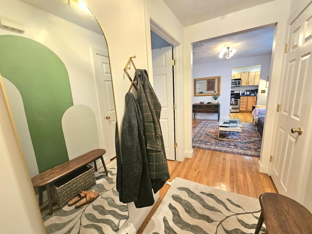 26 Holden St # 1