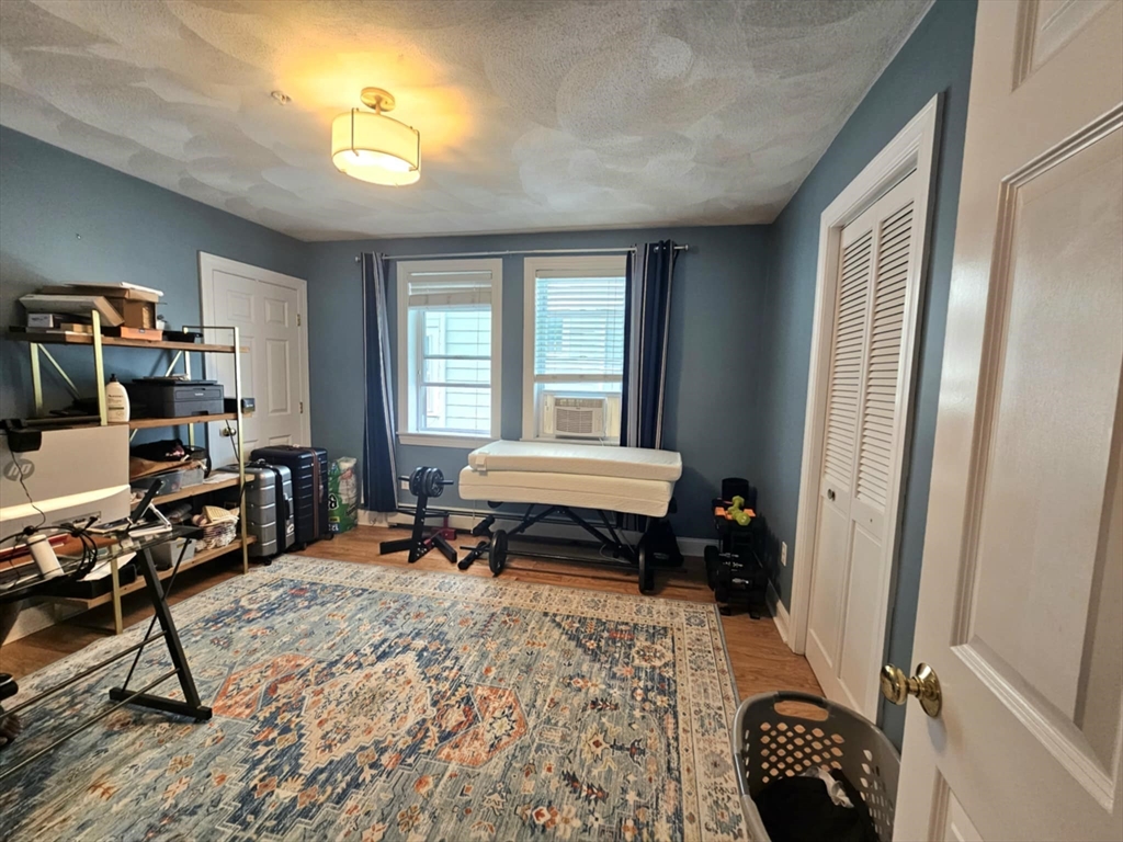 26 Holden St # 1