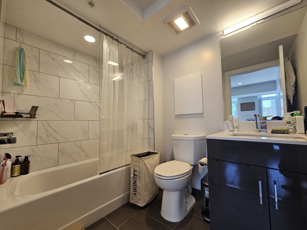 262 Monsignor O'brien Hwy # 306