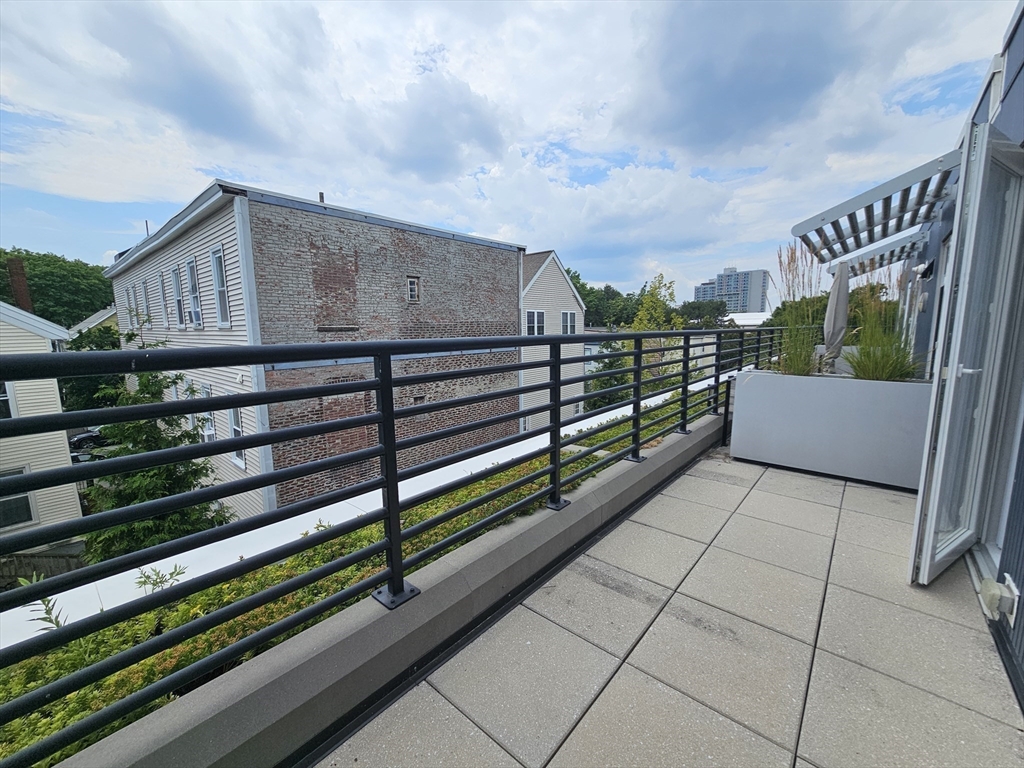 262 Monsignor O'brien Hwy # 306
