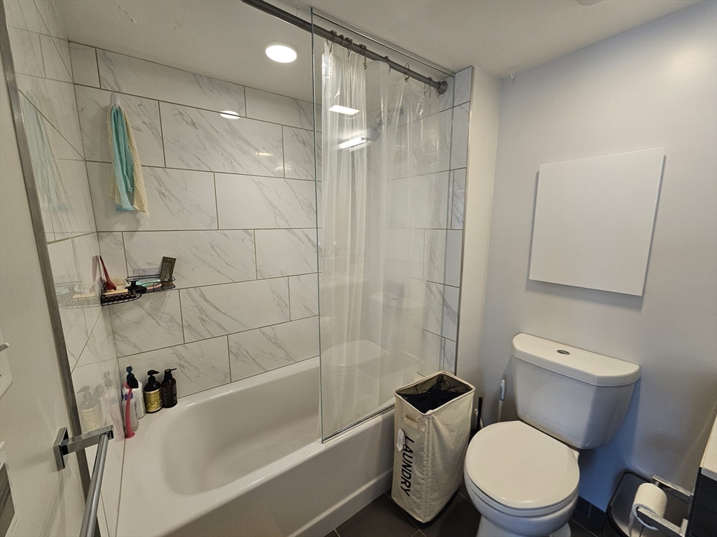 262 Monsignor O'brien Hwy # 306