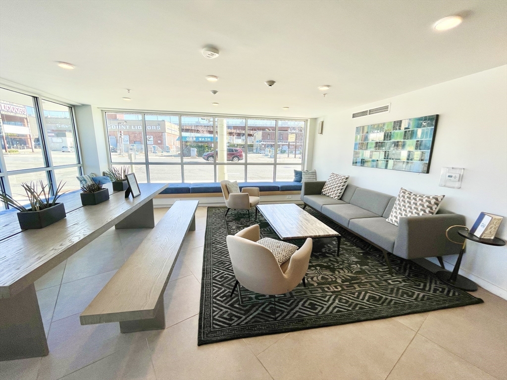 262 Monsignor O'brien Hwy # 306