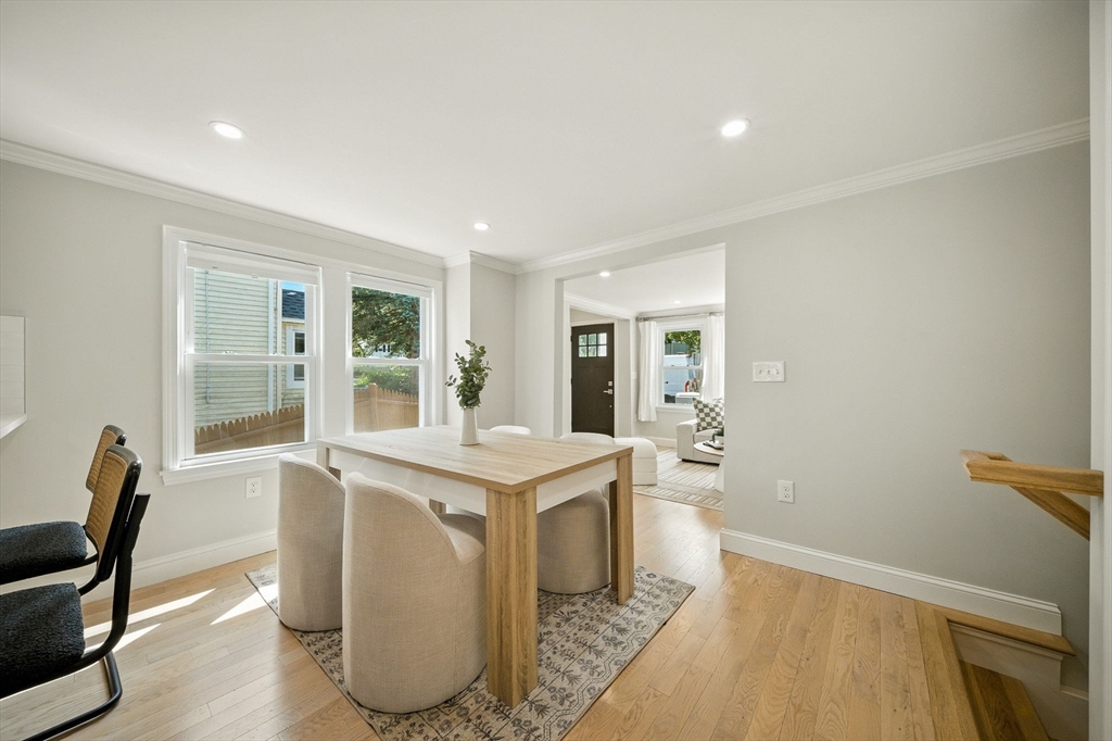 83 Sunnyside Ave