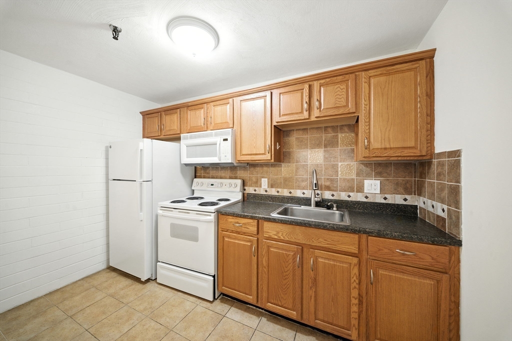 115 W Squantum St # 702