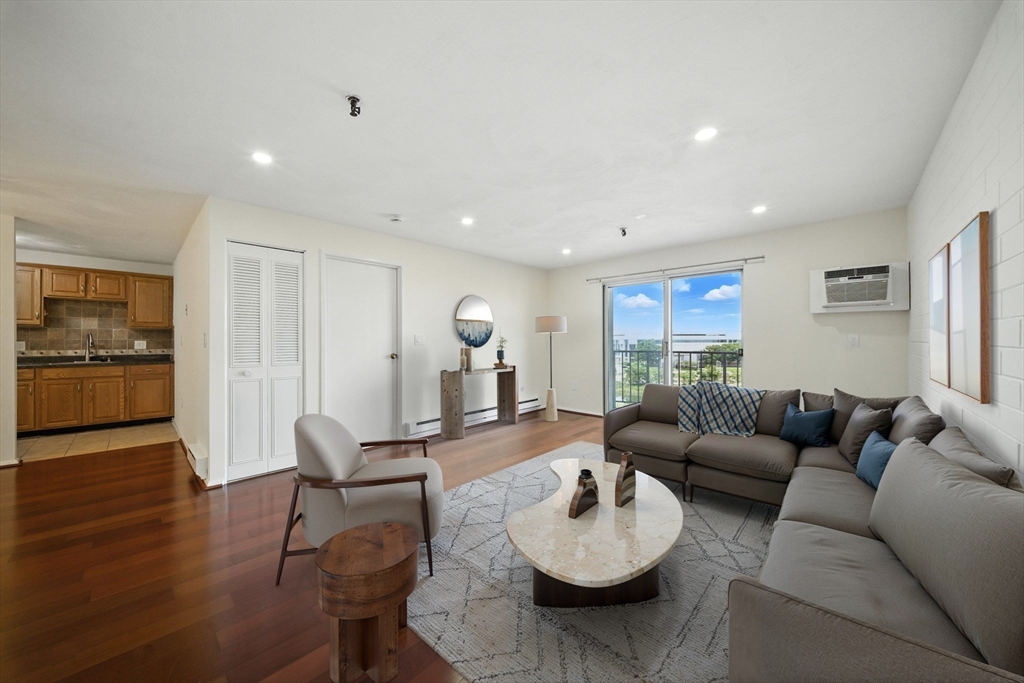 115 W Squantum St # 702