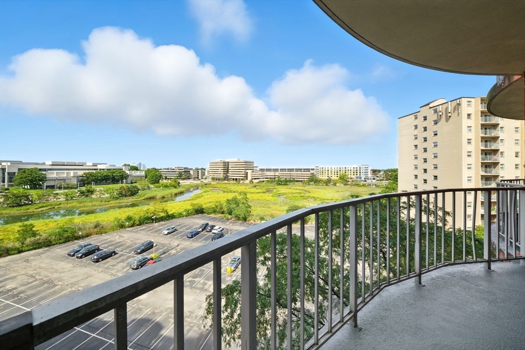 115 W Squantum St # 702
