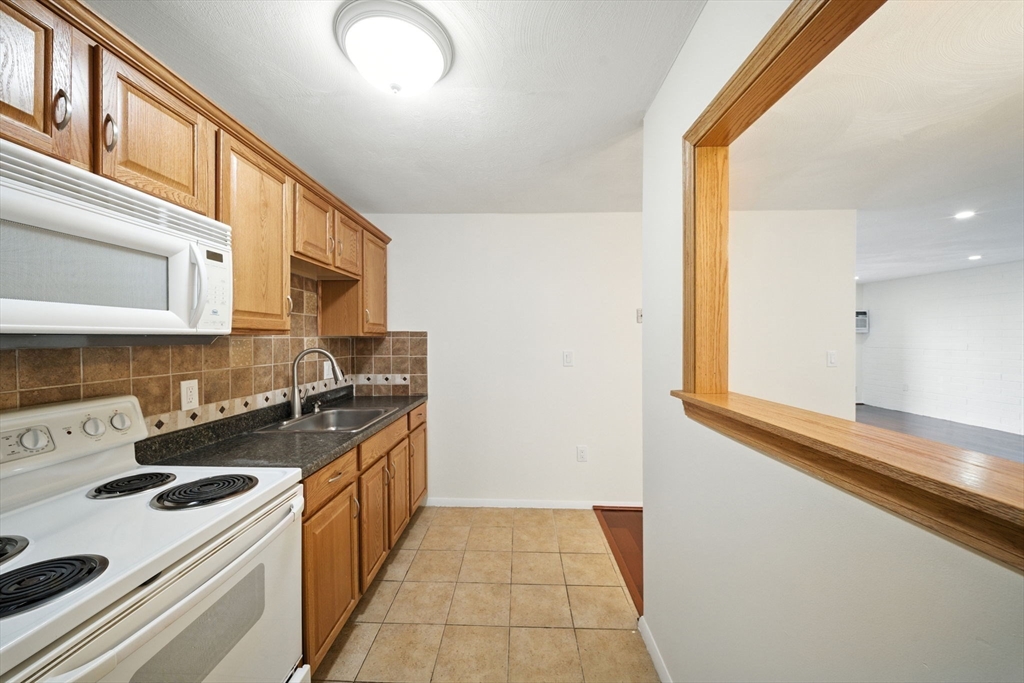 115 W Squantum St # 702