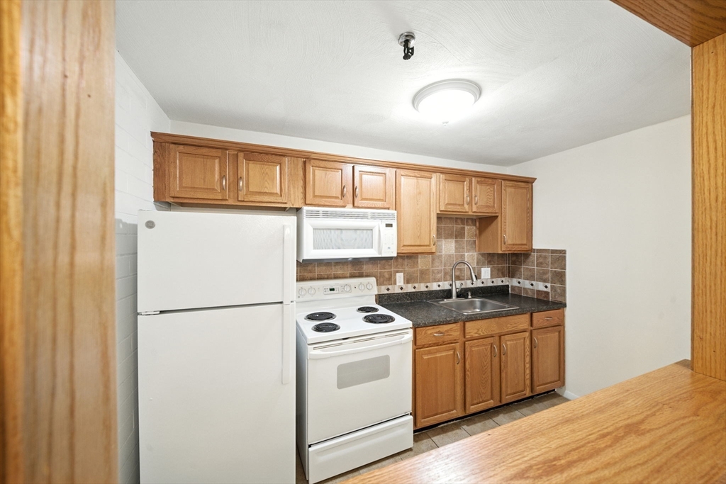 115 W Squantum St # 702