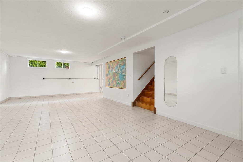 4 Gavin Cir