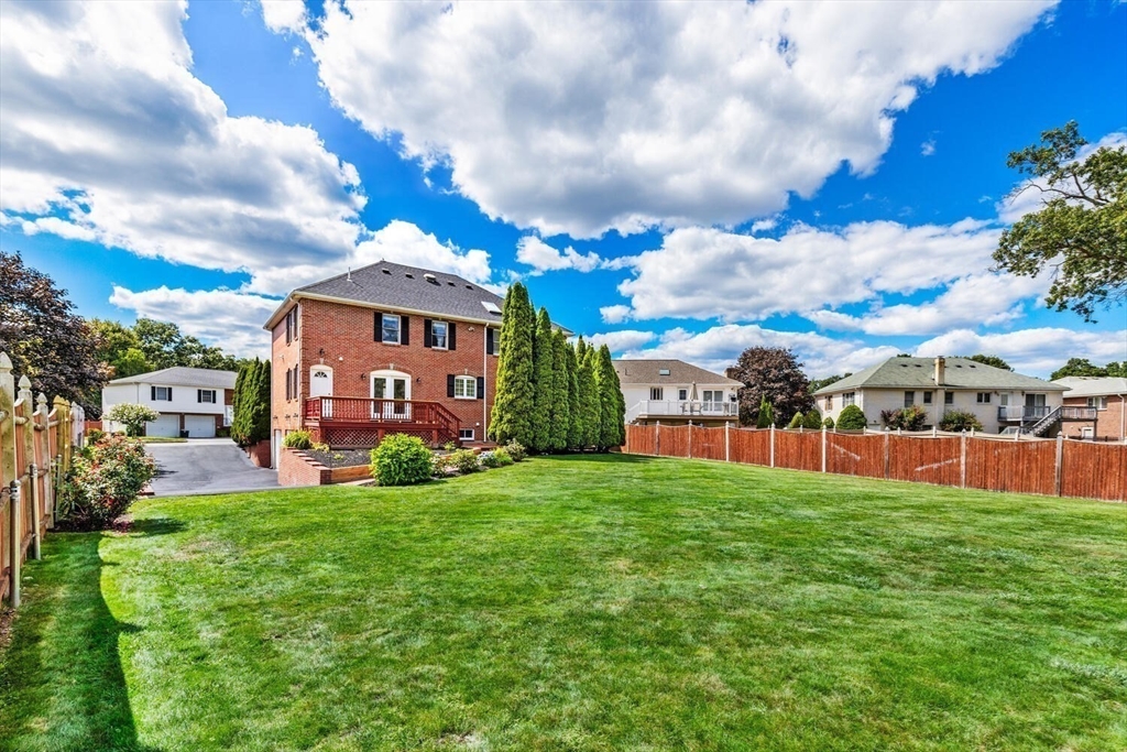 4 Gavin Cir