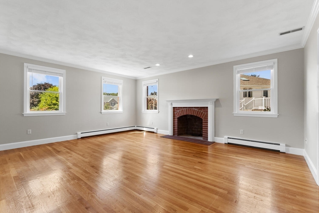 4 Gavin Cir