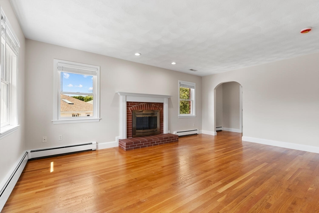 4 Gavin Cir