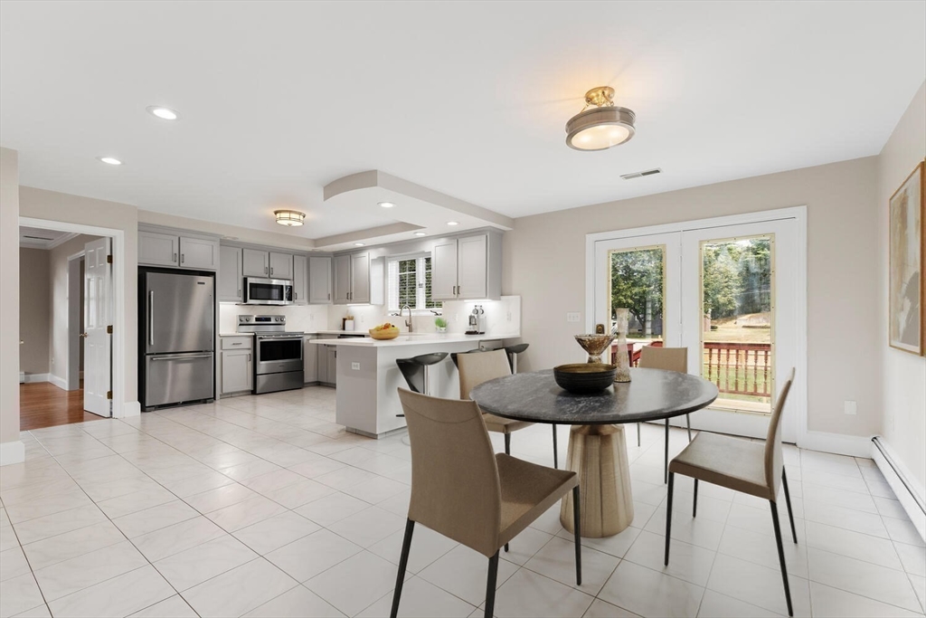 4 Gavin Cir