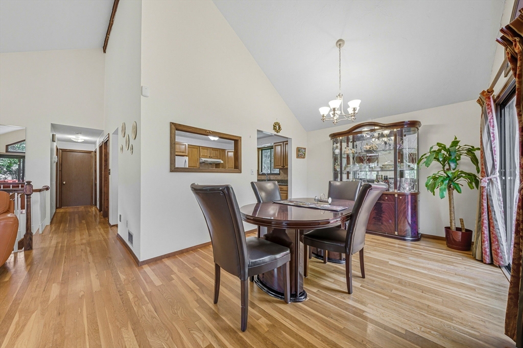 38 W Elm St