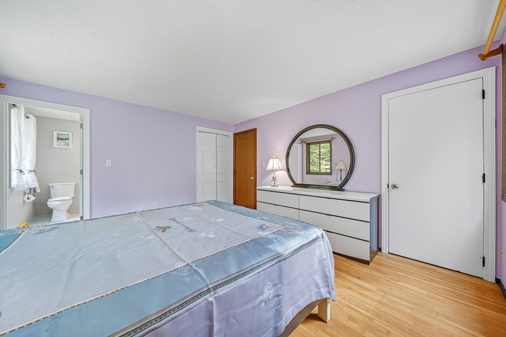 38 W Elm St
