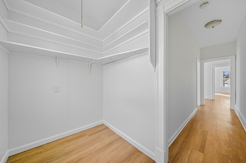 19-21 Wolcott St