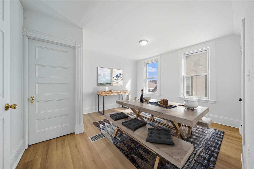19-21 Wolcott St