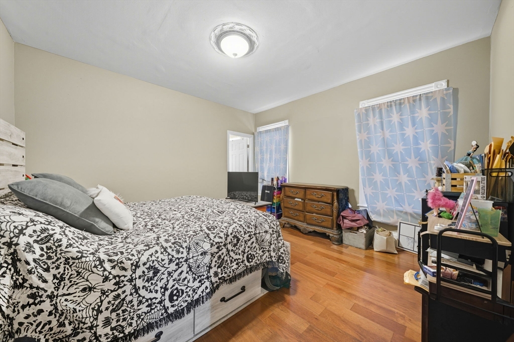 19-21 Wolcott St