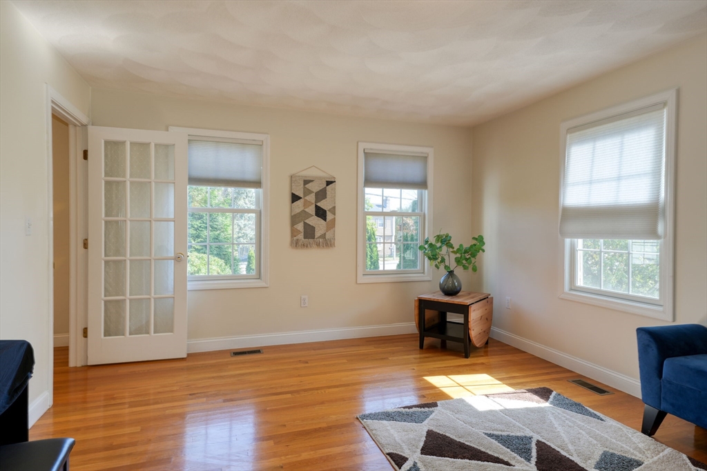 137 Winn St