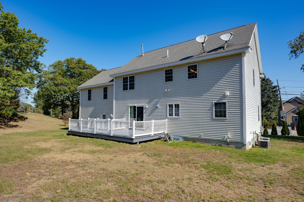 137 Winn St