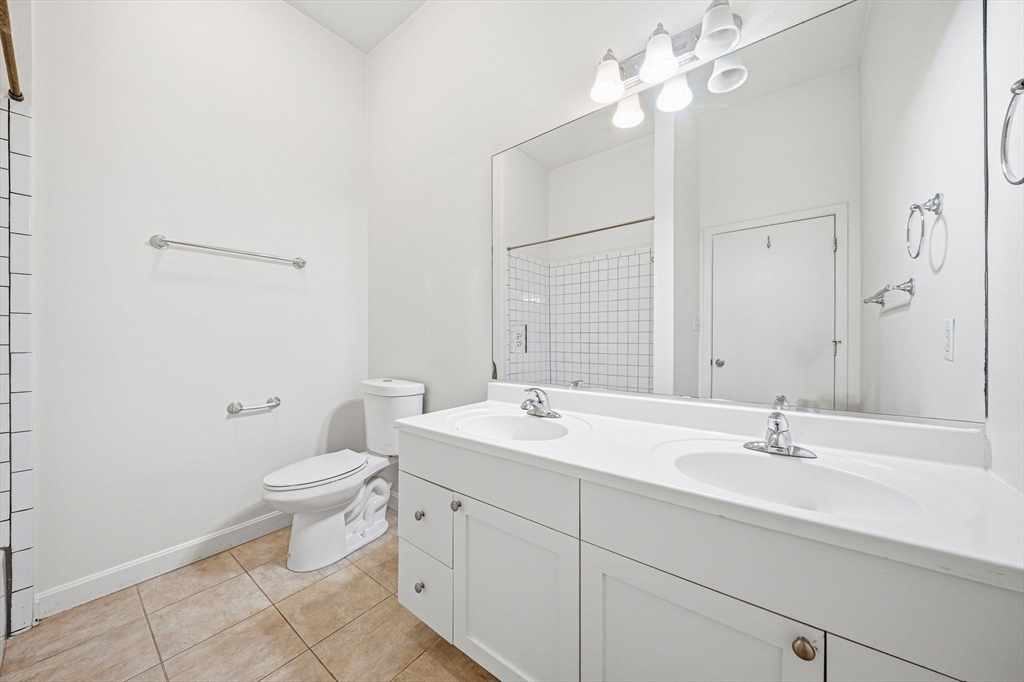 156 Chelsea St # 103