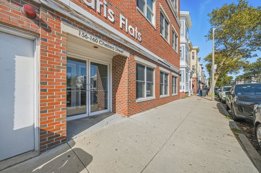 156 Chelsea St # 103