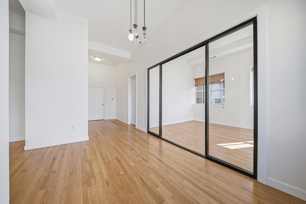 156 Chelsea St # 103