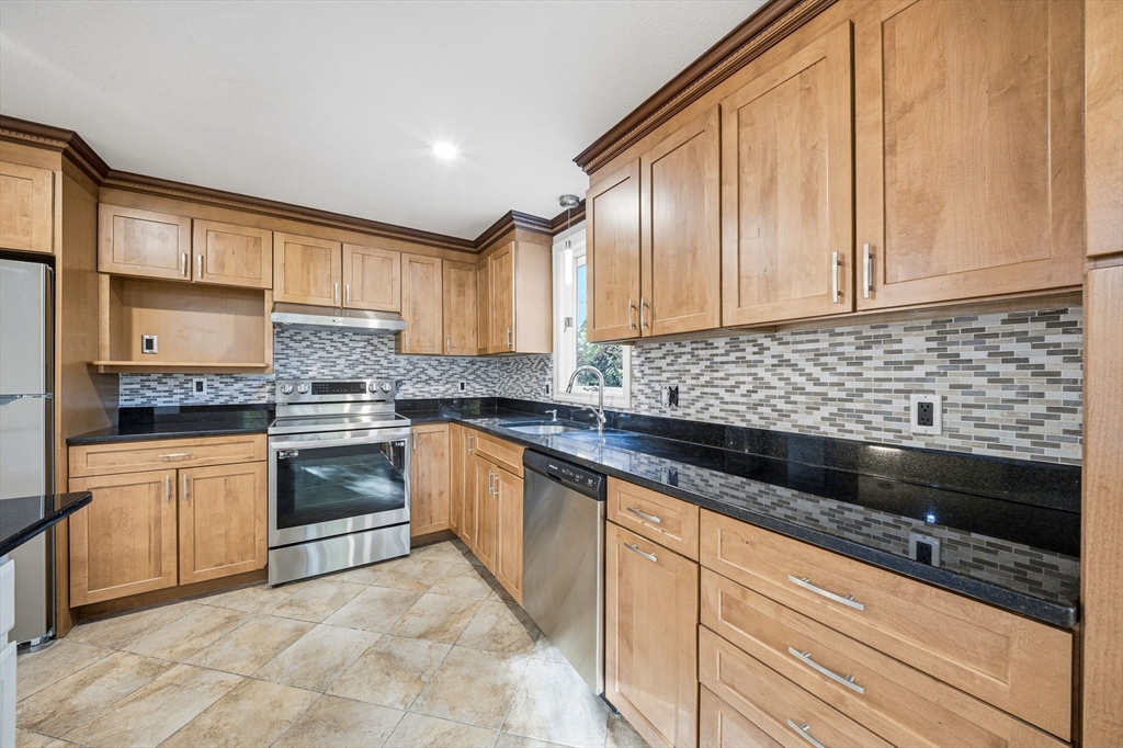 10 Hamman Circle