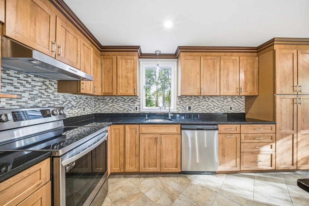 10 Hamman Circle