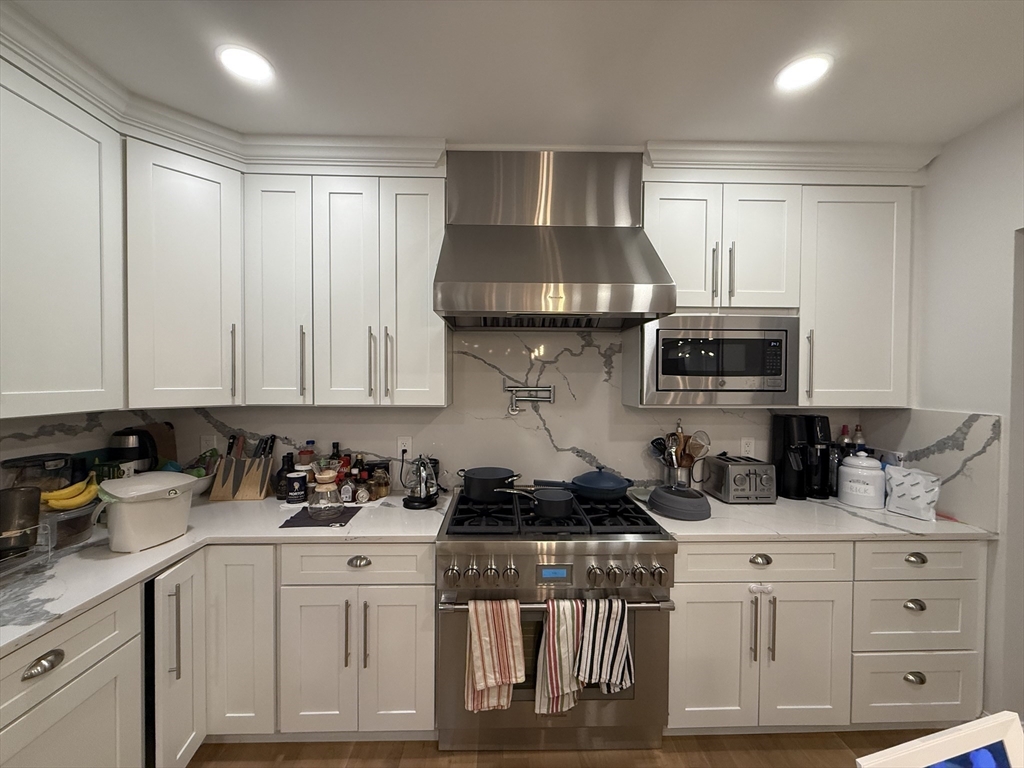 34 Jamaica Rd # 1