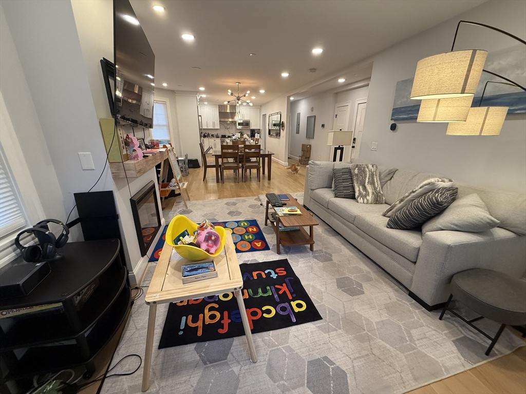 34 Jamaica Rd # 1