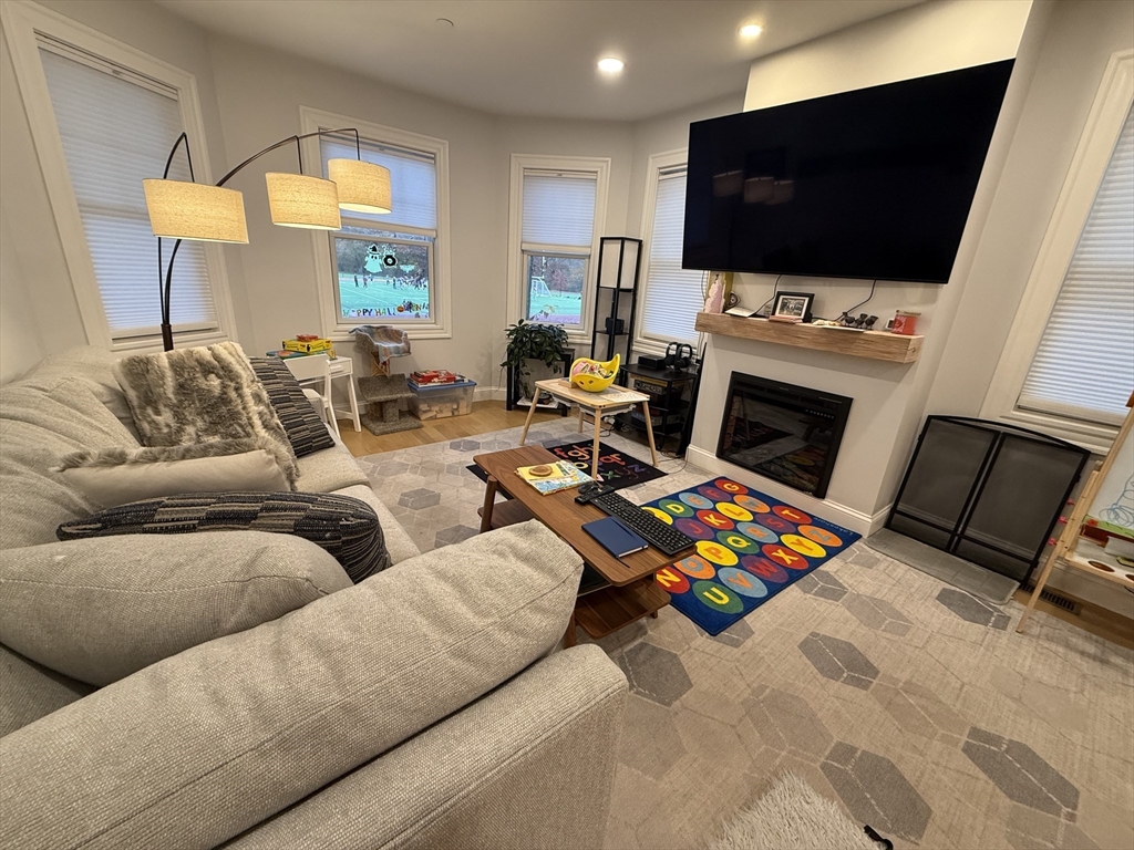 34 Jamaica Rd # 1