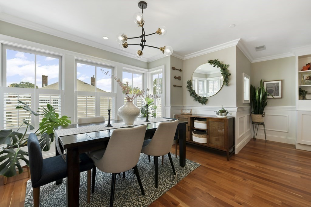 49 L St # 5