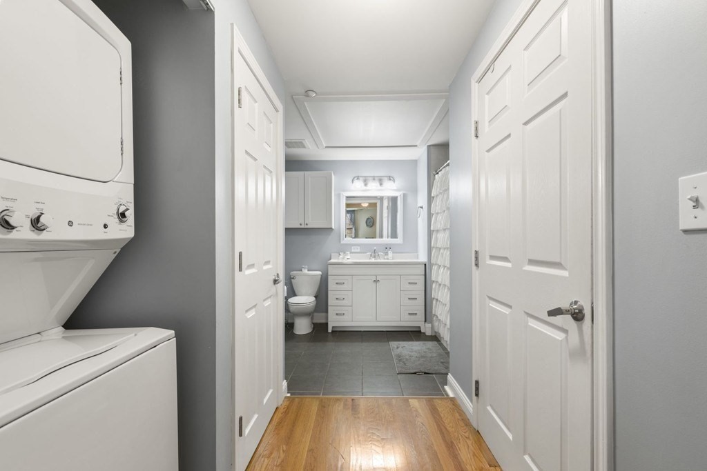 10 Seaport Drive # 2111