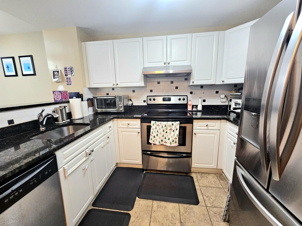 10 Seaport Drive # 2111