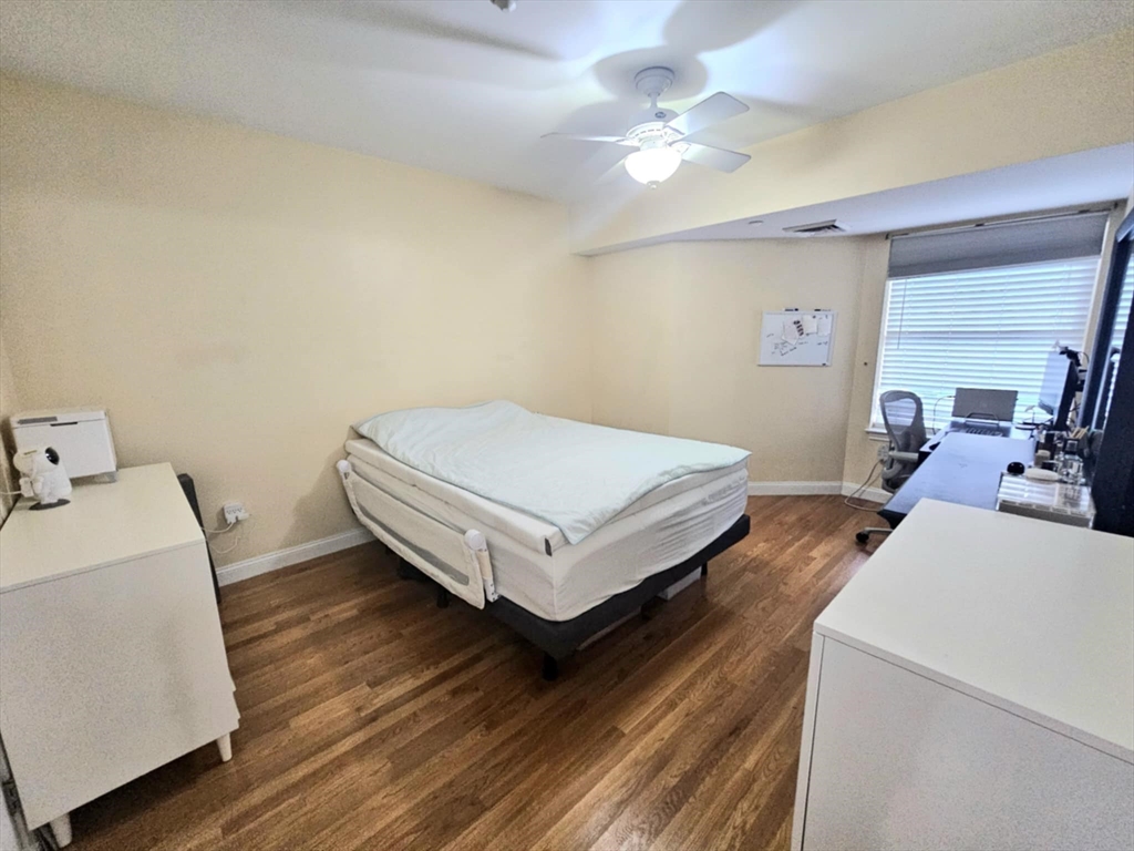 10 Seaport Drive # 2111