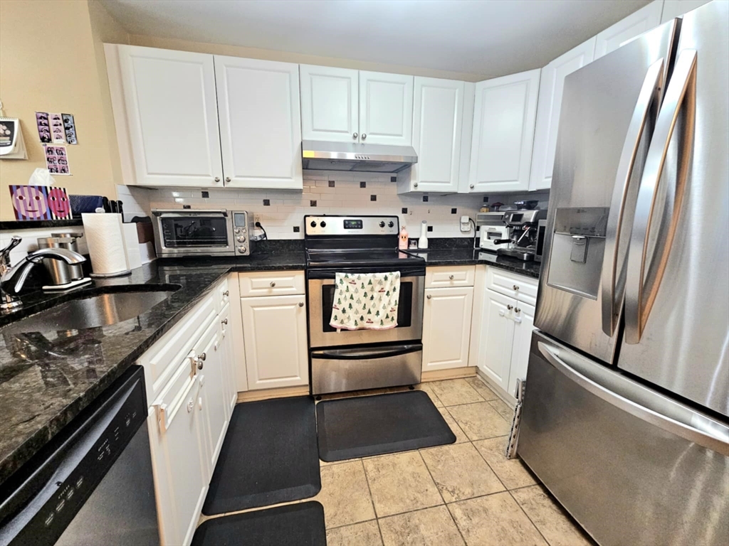 10 Seaport Drive # 2111