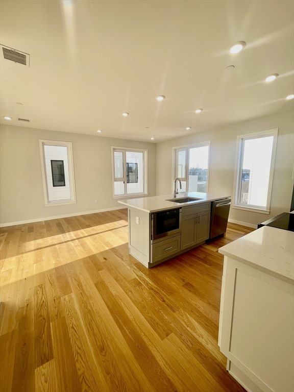 267 Old Colony Ave # 414