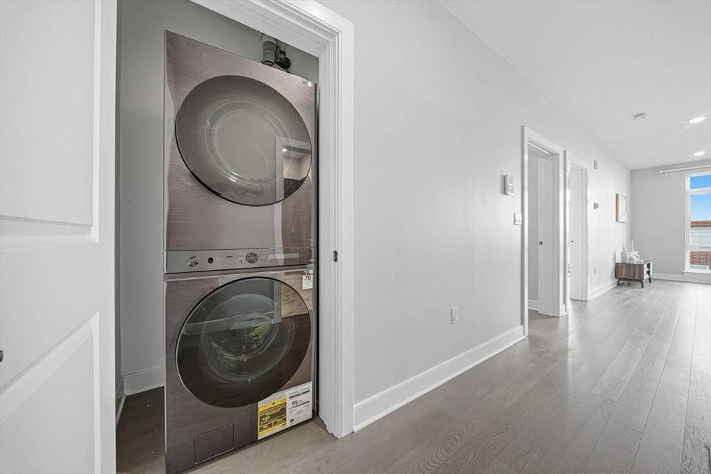 18 Cliveden St # 201